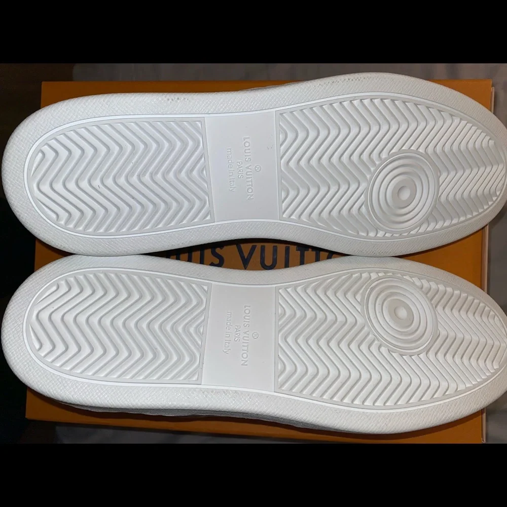 Louis Vuitton x Virgil Abloh White Reflective Rivoli Sneaker - Picture 6 of 12